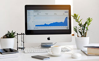 老年人不适宜多吃瓜子