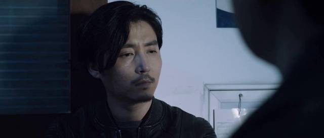 捷达车疑云:关队长智破监控谜团,锁定嫌疑车辆