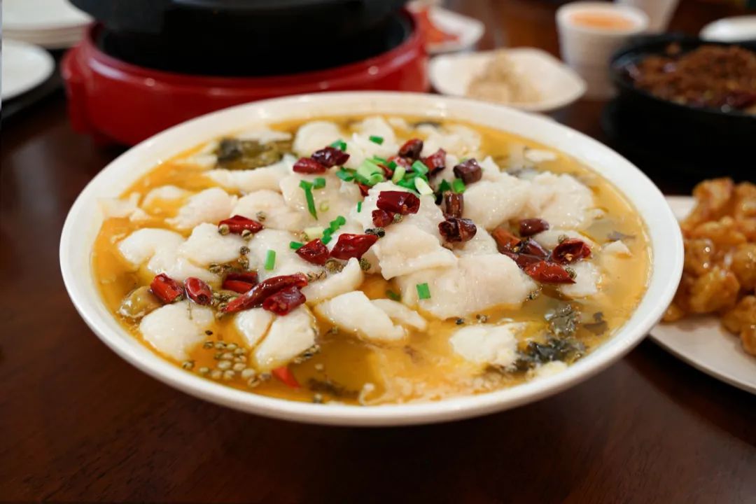 高考志愿填报 大学食堂推荐_全国高校美食地图 高校食堂哪家强_江西黑暗料理网红,