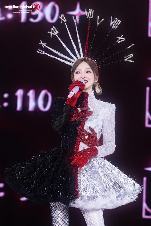 赴@张韶涵 演唱会之约，沉浸式解锁#厦门#浪漫！