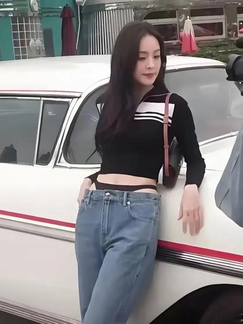 明星内裤什么味_女明星内裤是什么颜色_女明星的内裤边