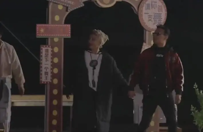 三天6个瓜，欠钱风波不断，周董患病综艺牵手